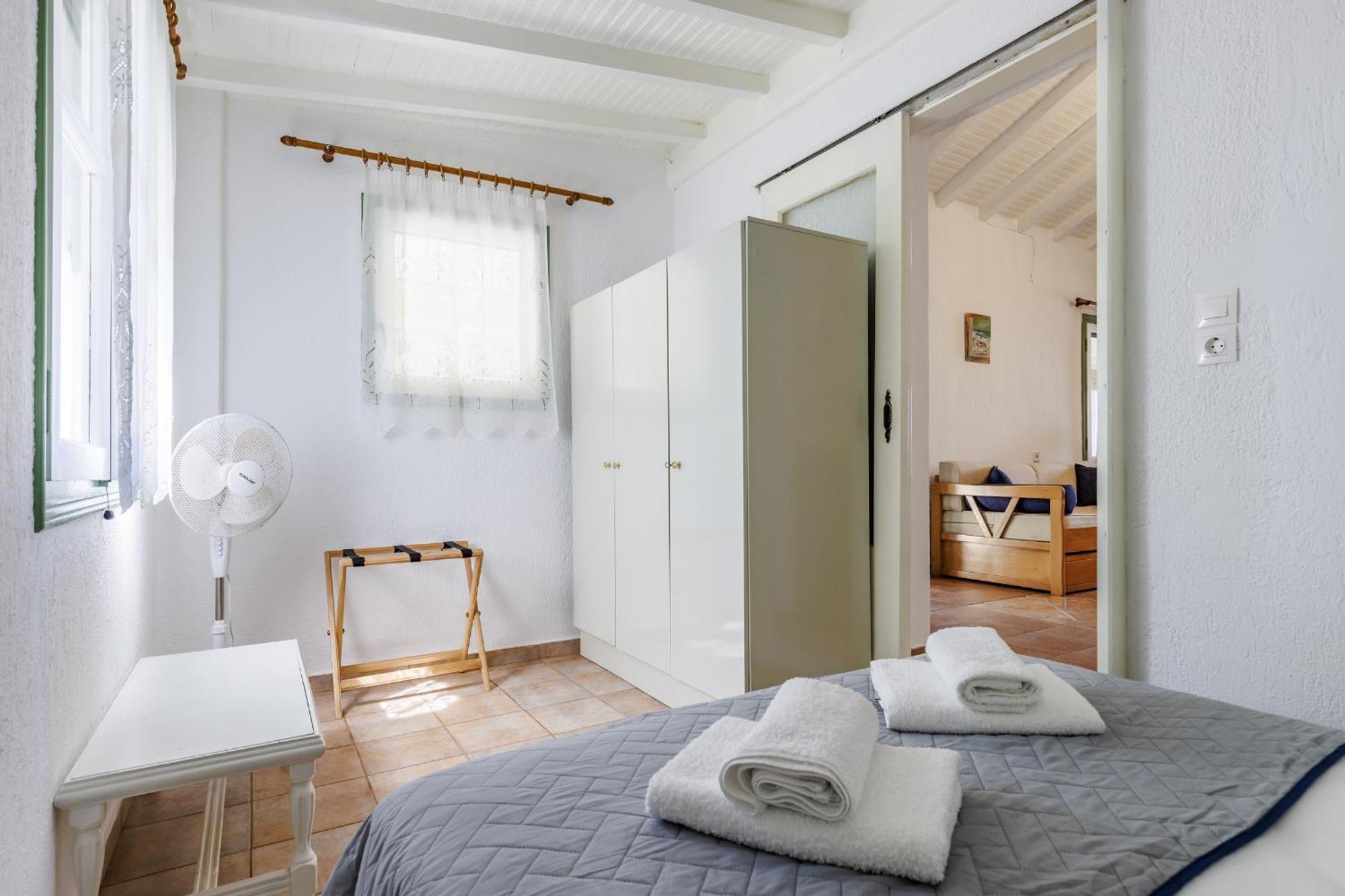 Nerissa Cottage - Skopelos Glossa Atheato Buitenkant foto